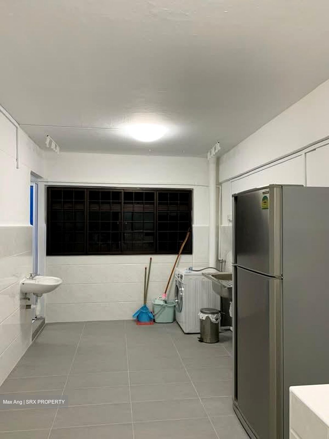 Ang Mo Kio Avenue 10 (D20), Shop House #583278911